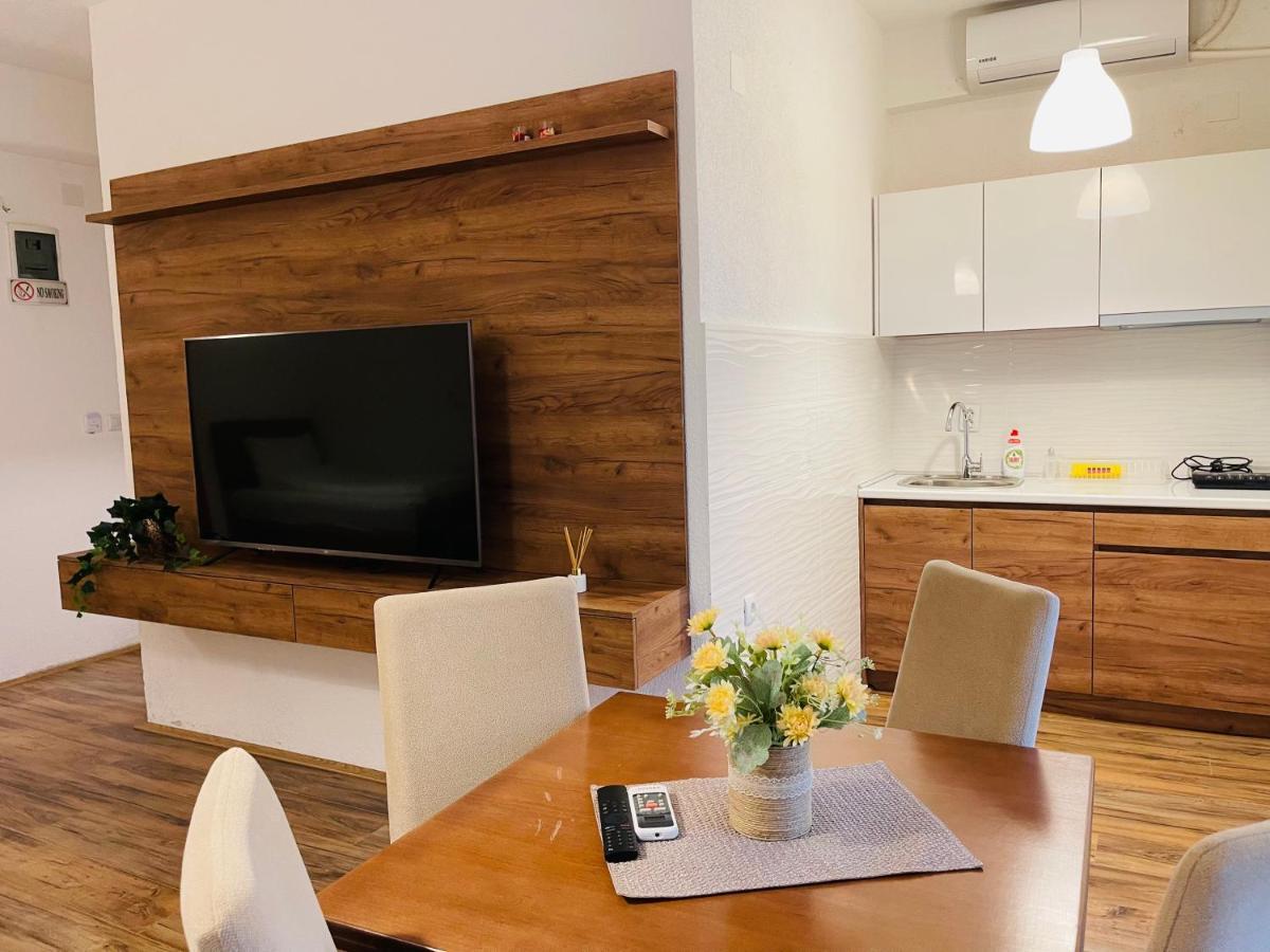 Fuk-Tak Apartmani&Restoran Dojran Esterno foto